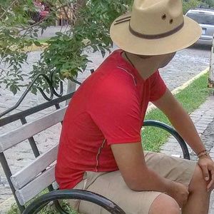 Meet your Posher, Rene